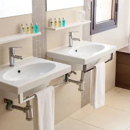 호텔 Tigotan Lovers & Friends Playa De Americas - Adults Only 4*